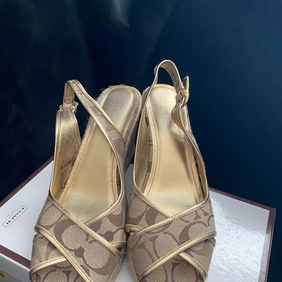 Coach sandals - Picture 2 of 3